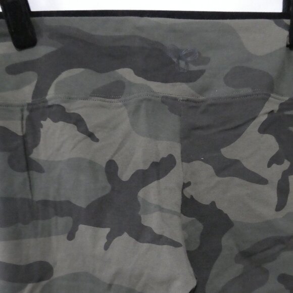 TNA | small | Camouflage Patterned Stylish Leggings | NWOT - Picture 11 of 16